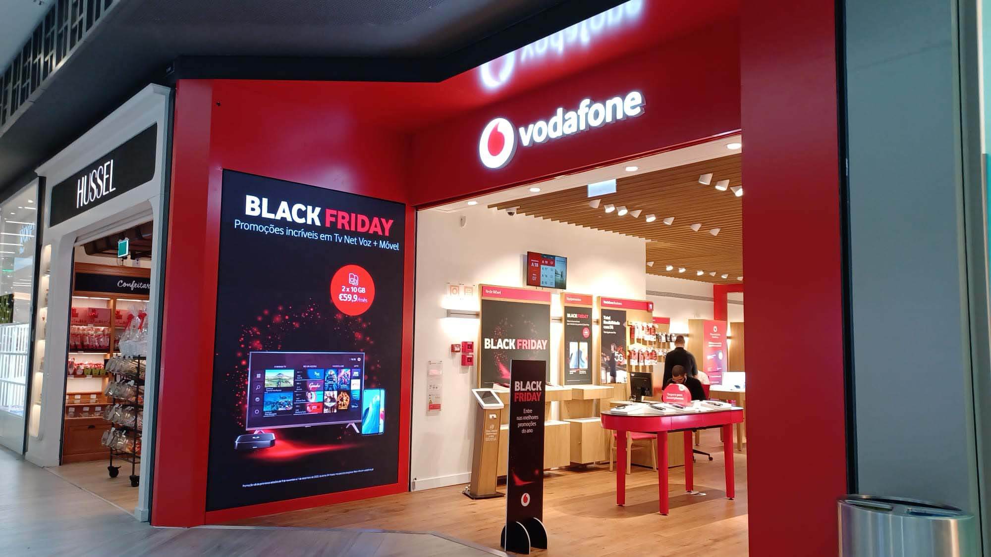 Vodafone store | Light4U