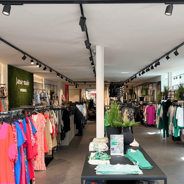 Enhancing your fashion store: the power of perfect lighting | Light4U